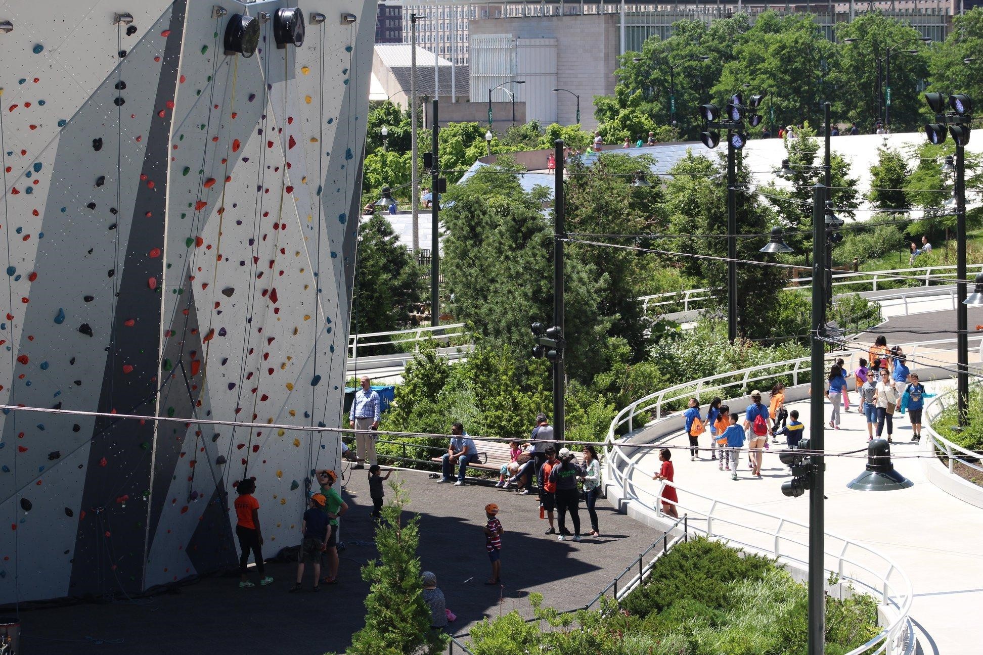 2_180627_152449.jpg#asset:402