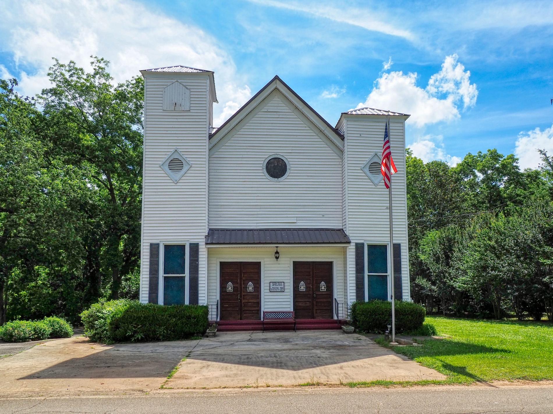 This record contains 1 image of Culloden Primitive Baptist.