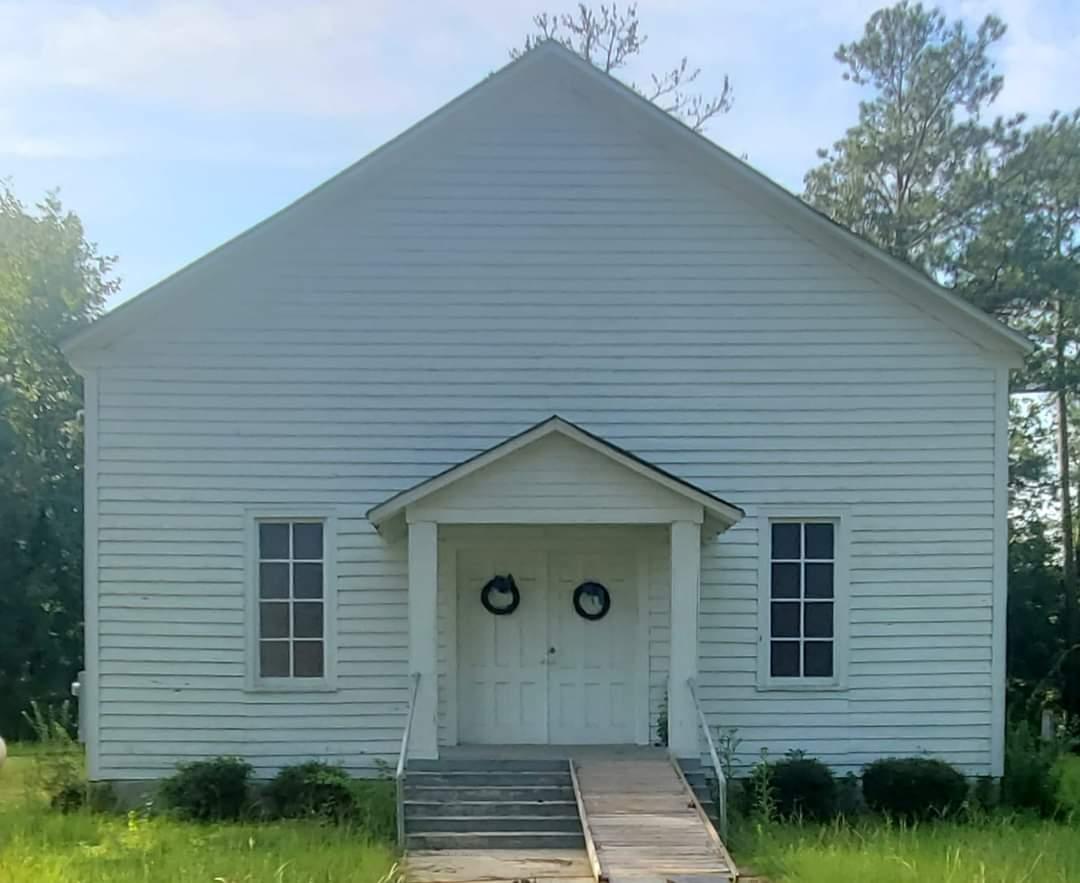 This record contains 6 images of Bay Springs Methodist.