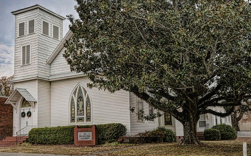 This record contains 7 images of First Presbyterian of Cohutta.