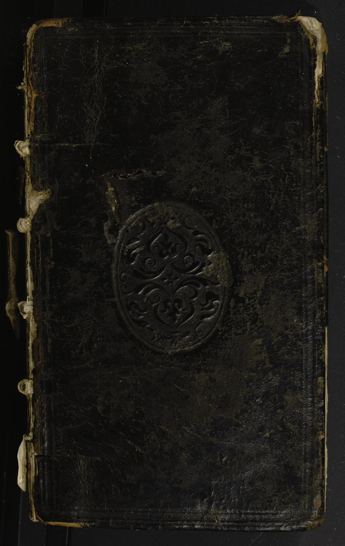 Summary: Response by Pietro Martire Vermigli, Italian Visitor General of the Augustinian Order, who fled to Switzerland rather than face charges of heresy, to the books of English Catholic, Richard Smith, on celibacy and monastic vows.
