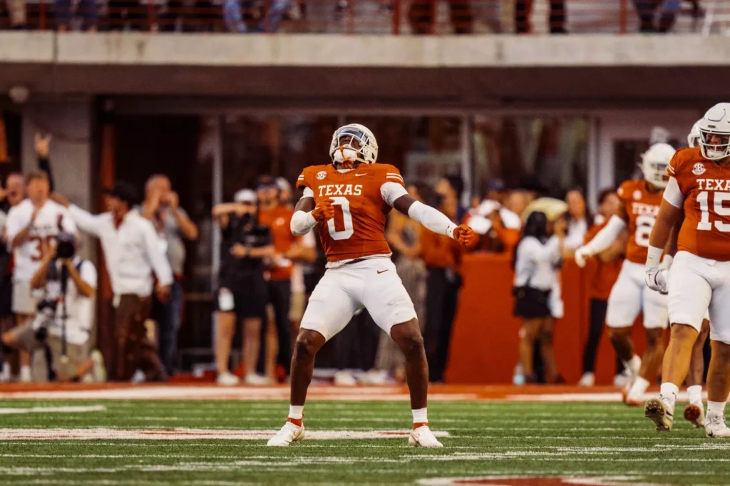 Titans Select Anthony Hill in 2nd Round