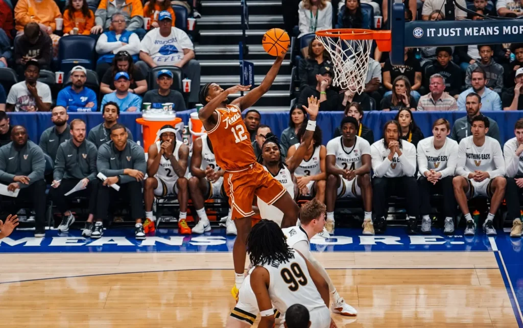Horns Hoops Get Two Major Pieces Back
