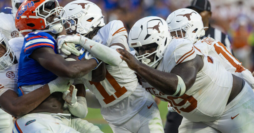 Deep Dig – The Swamp didn’t spare the Texas defense