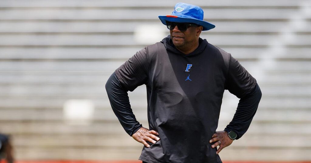 Longhorns hire Jabbar Juluke to coach RBs