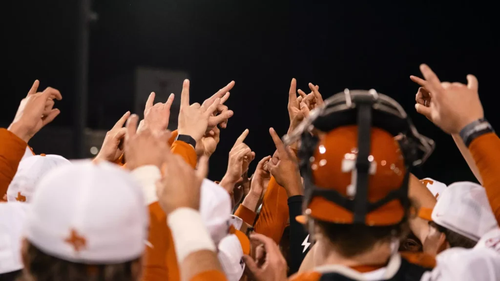 Texas Pitching Solid, Offense Slumps – Instant Analysis
