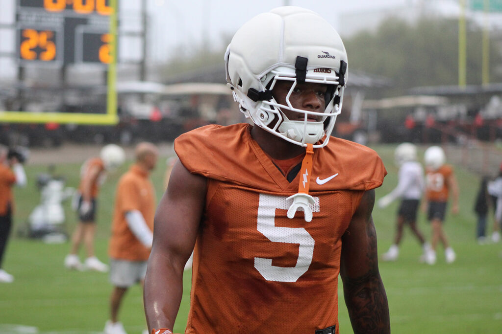 The 3-2-1: Day 1 practice notes; LB, WR, QB recruiting updates