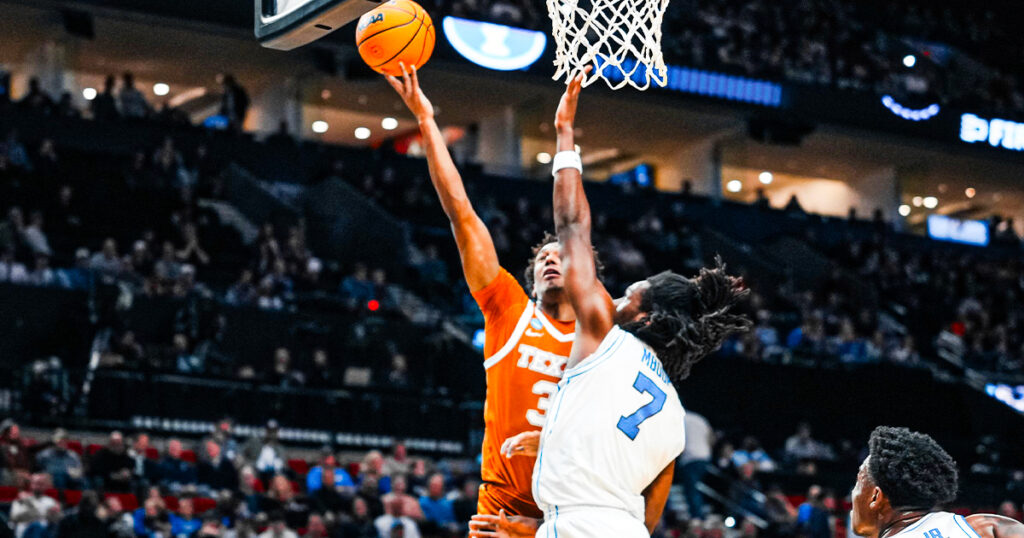 Texas knocks off BYU and advances to the round of 32