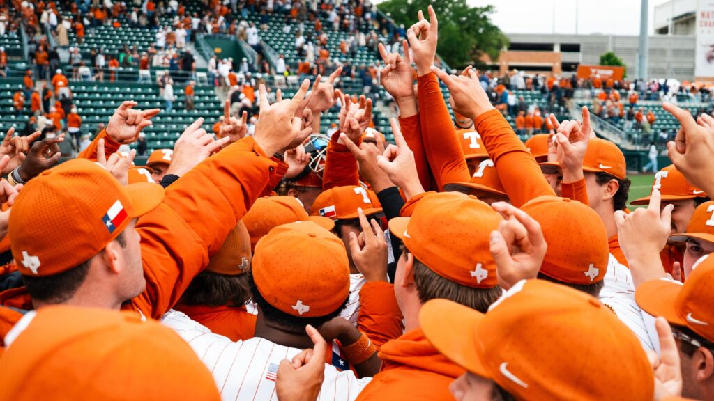 On Deck – Top 10 Clash Between Dawgs and Longhorns