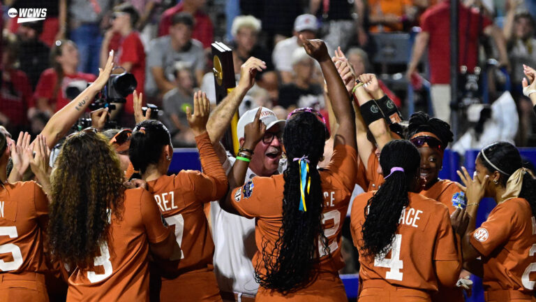 Texas Softball:  Back-to-back national champions!