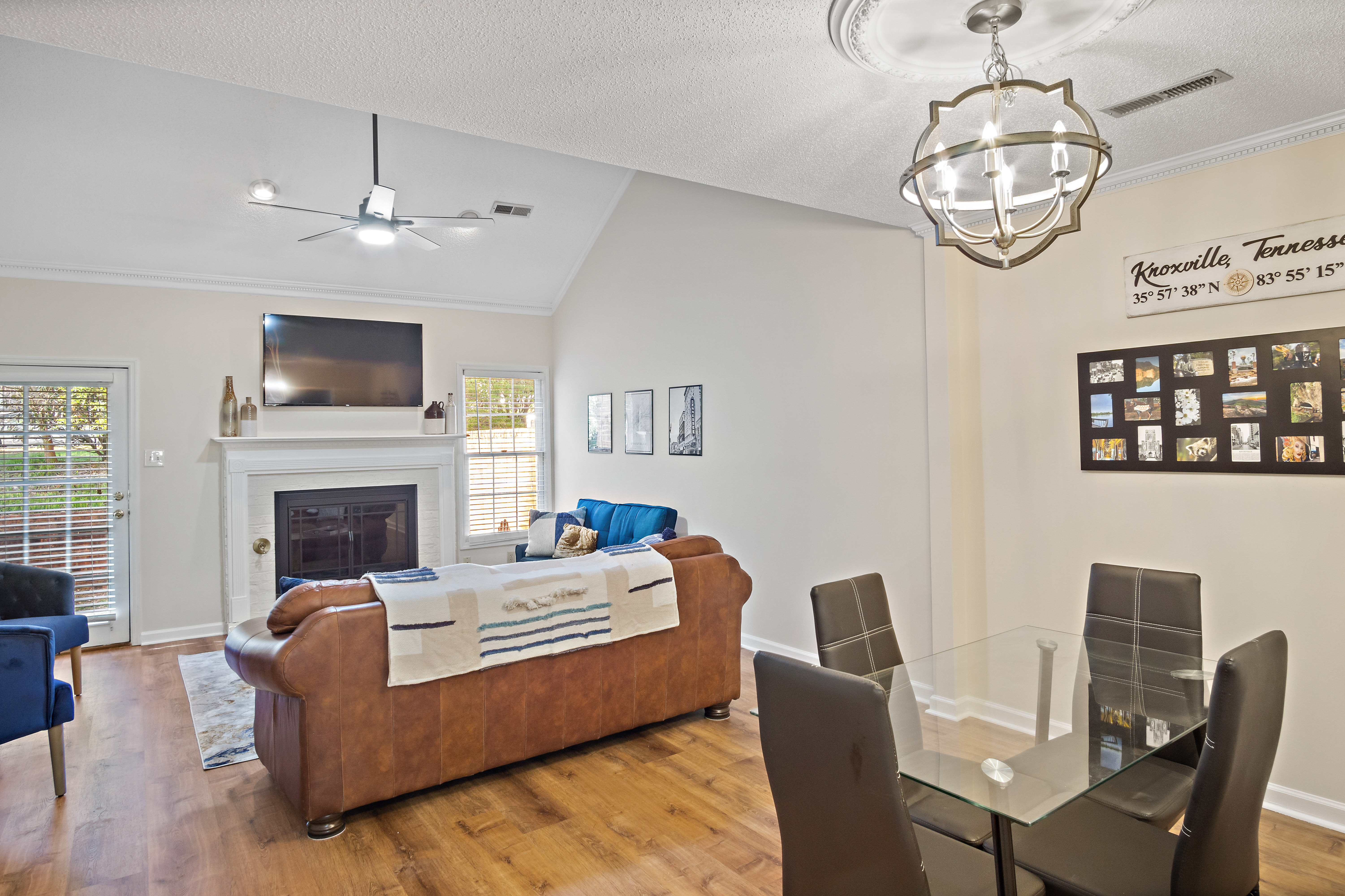 10425 Raven Brook Ln