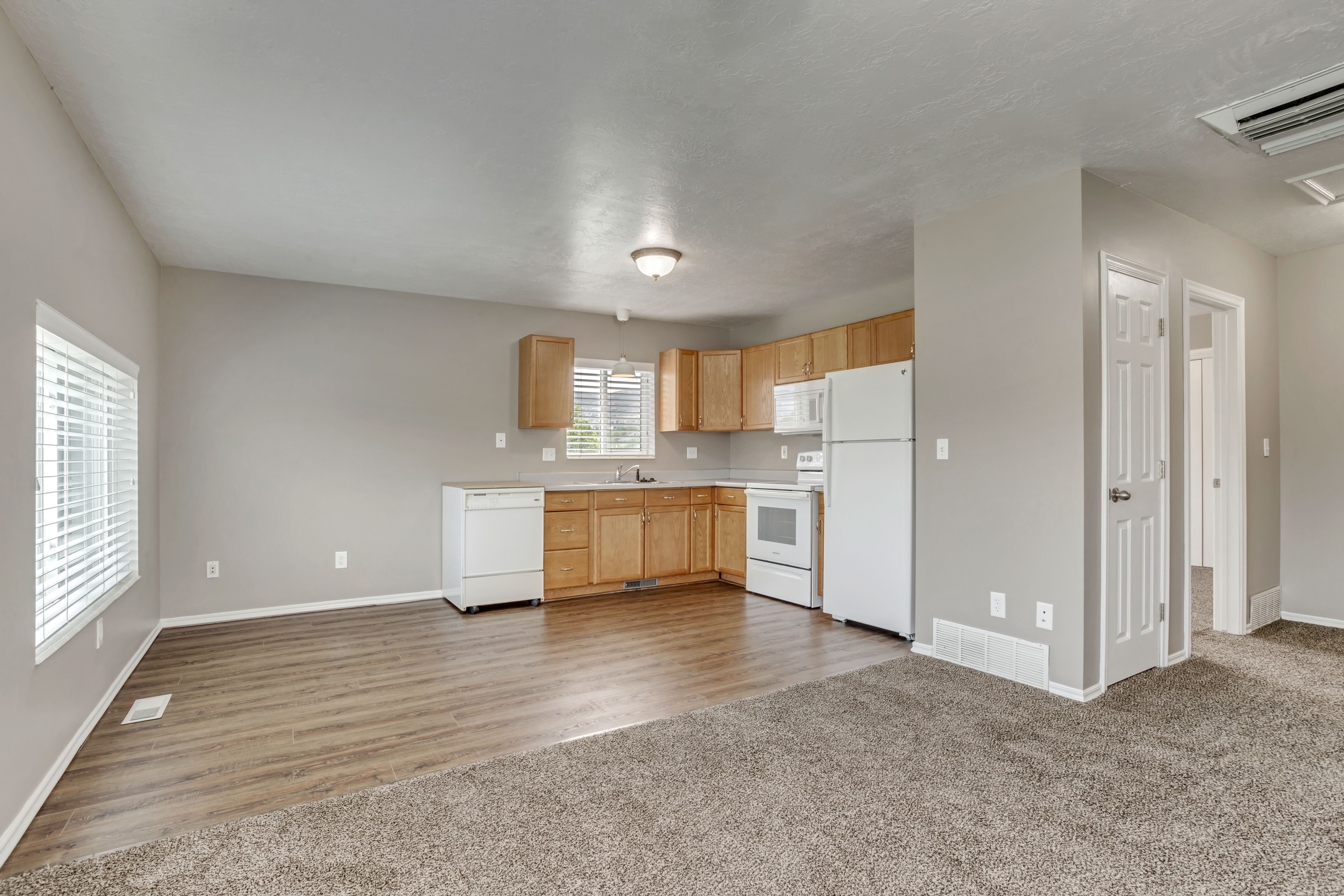 354 1/2 East Stokes Avenue, Draper Rental Listings Avail