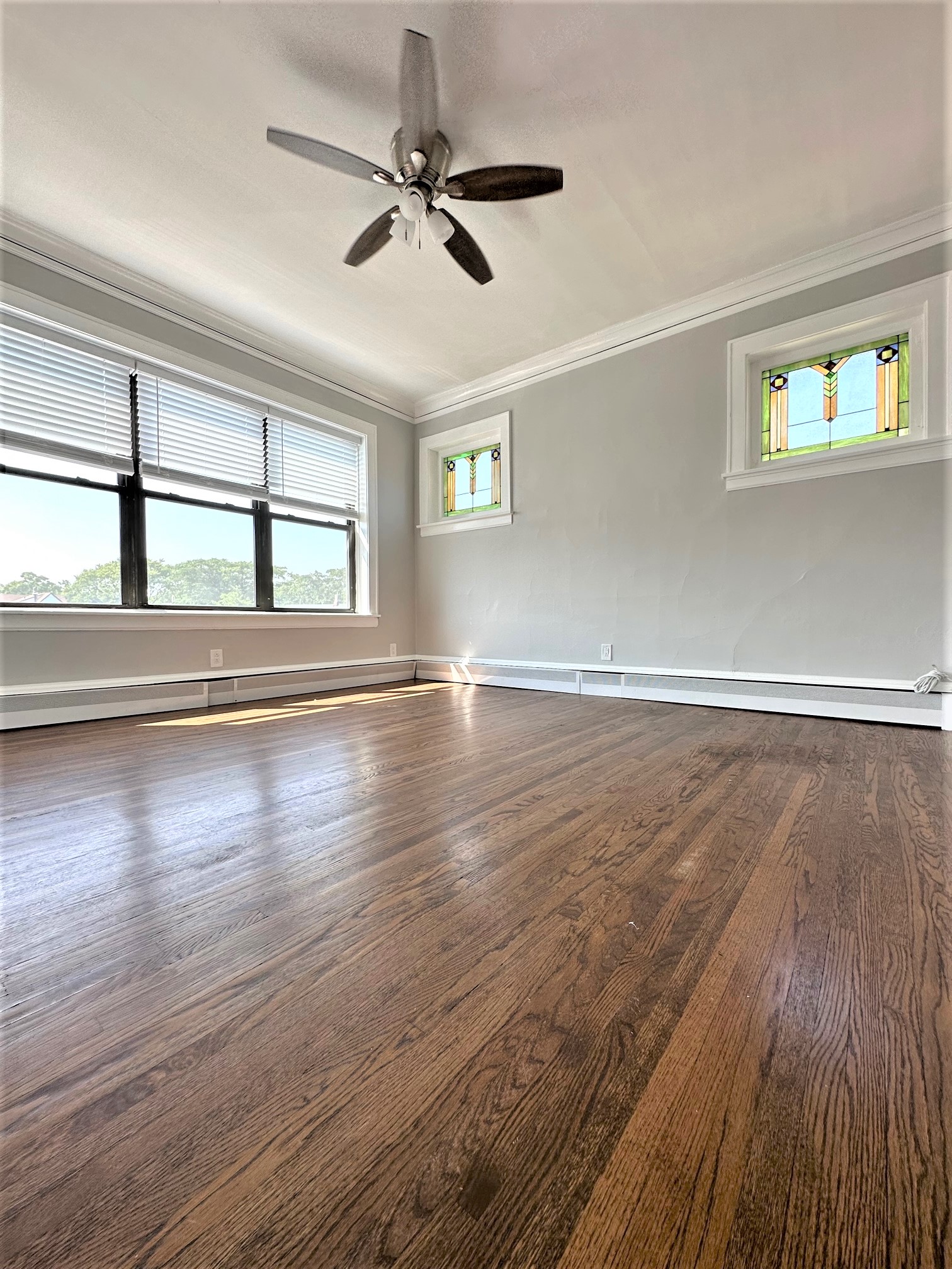 3823 27 N. Drake Ave