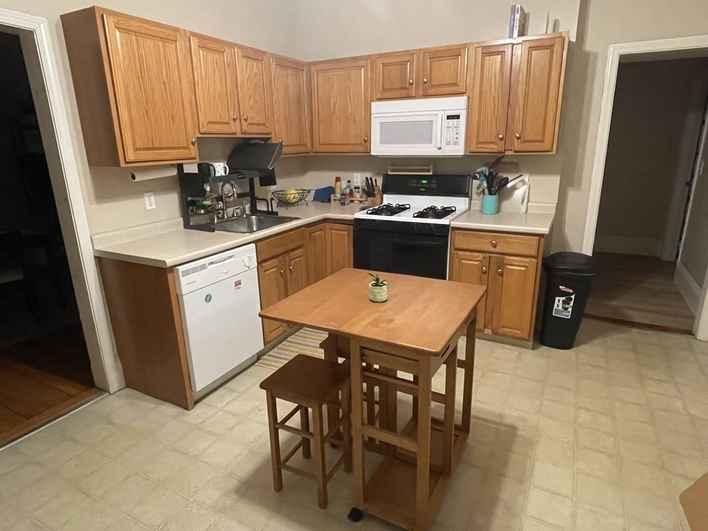 166 Kendrick Ave, Unit 1, Quincy Rental Listings Avail