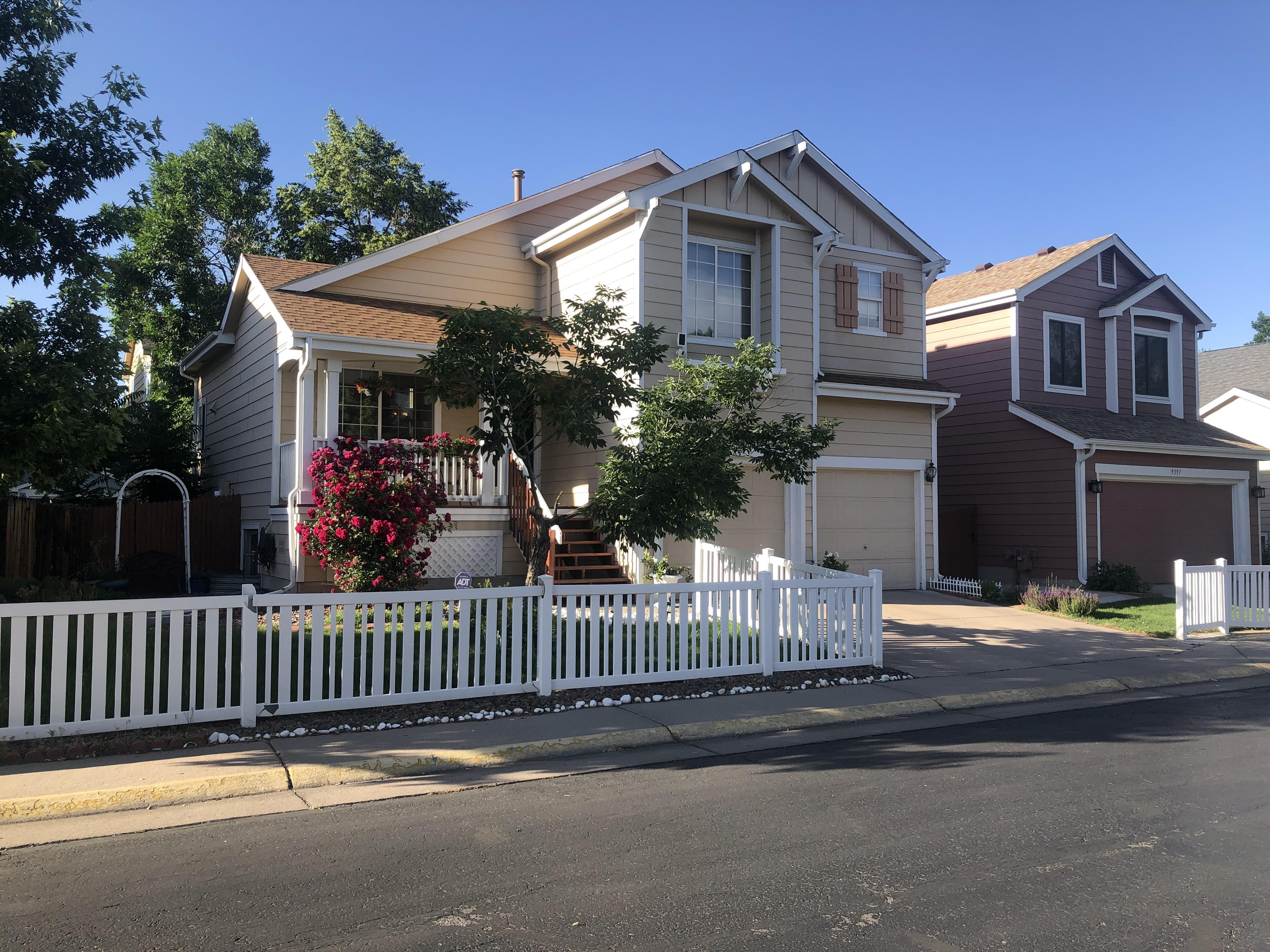 9387 E Alabama Pl