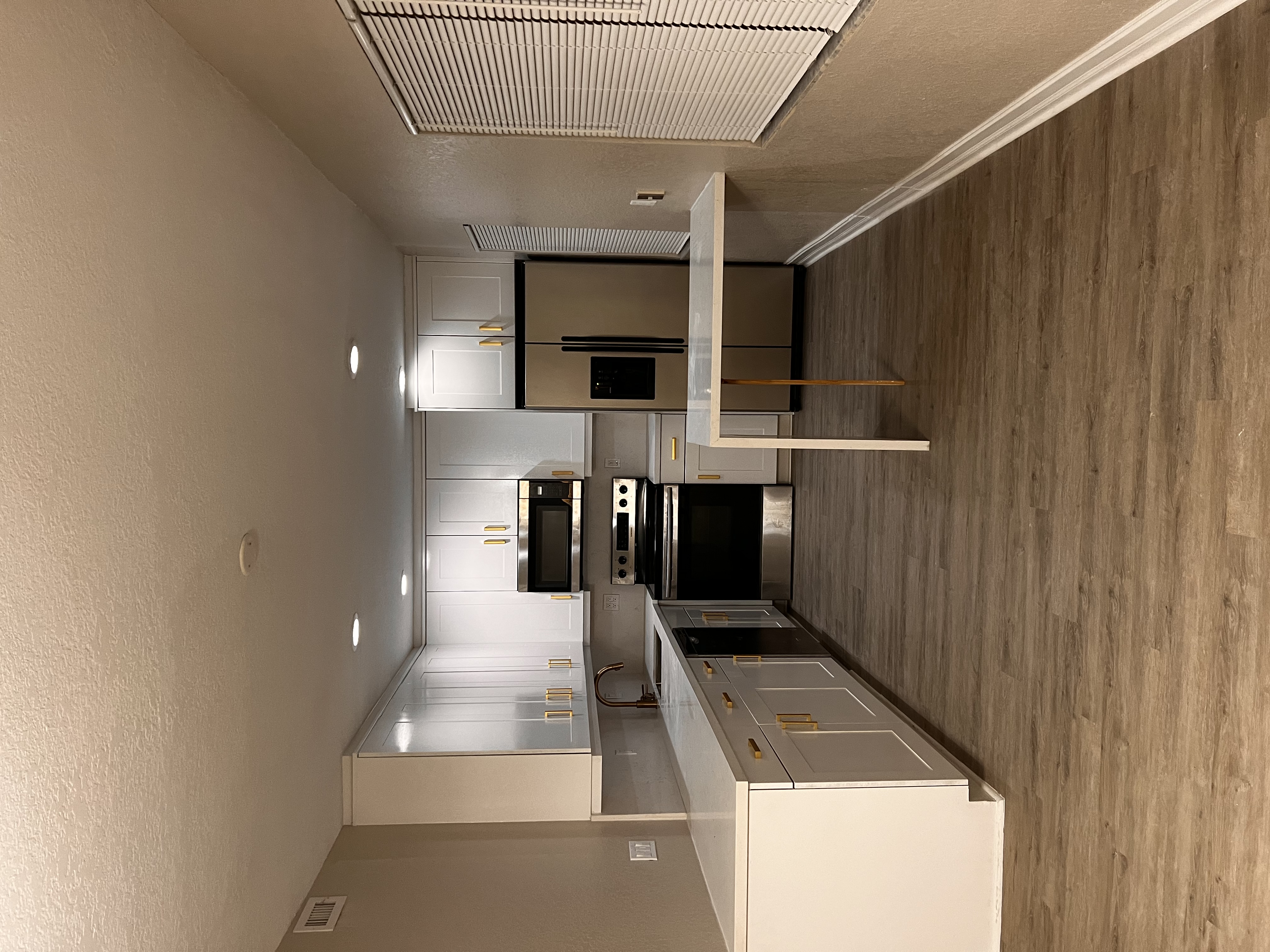 1423 Holly Heights Dr