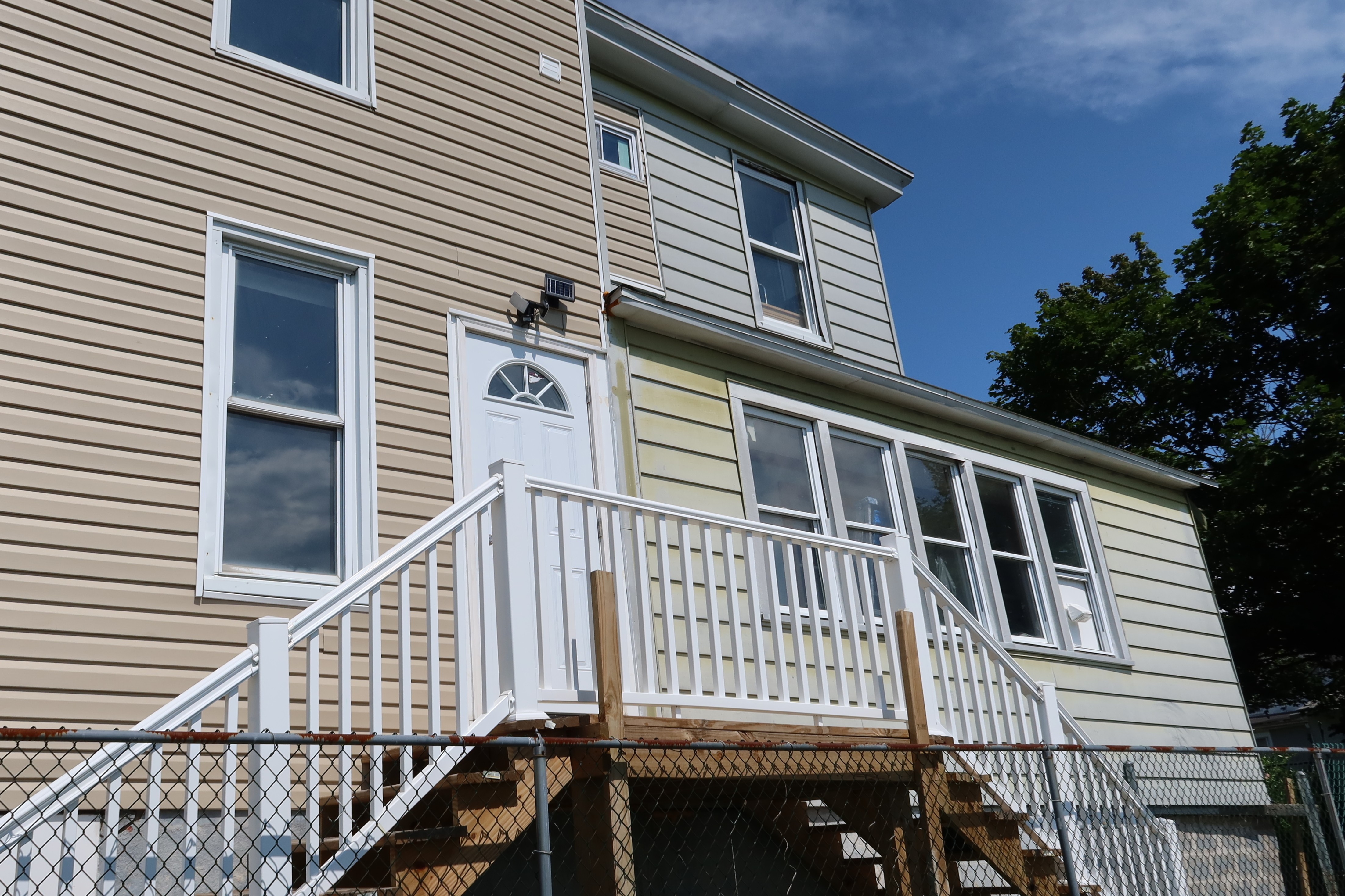 16 E Ridge St