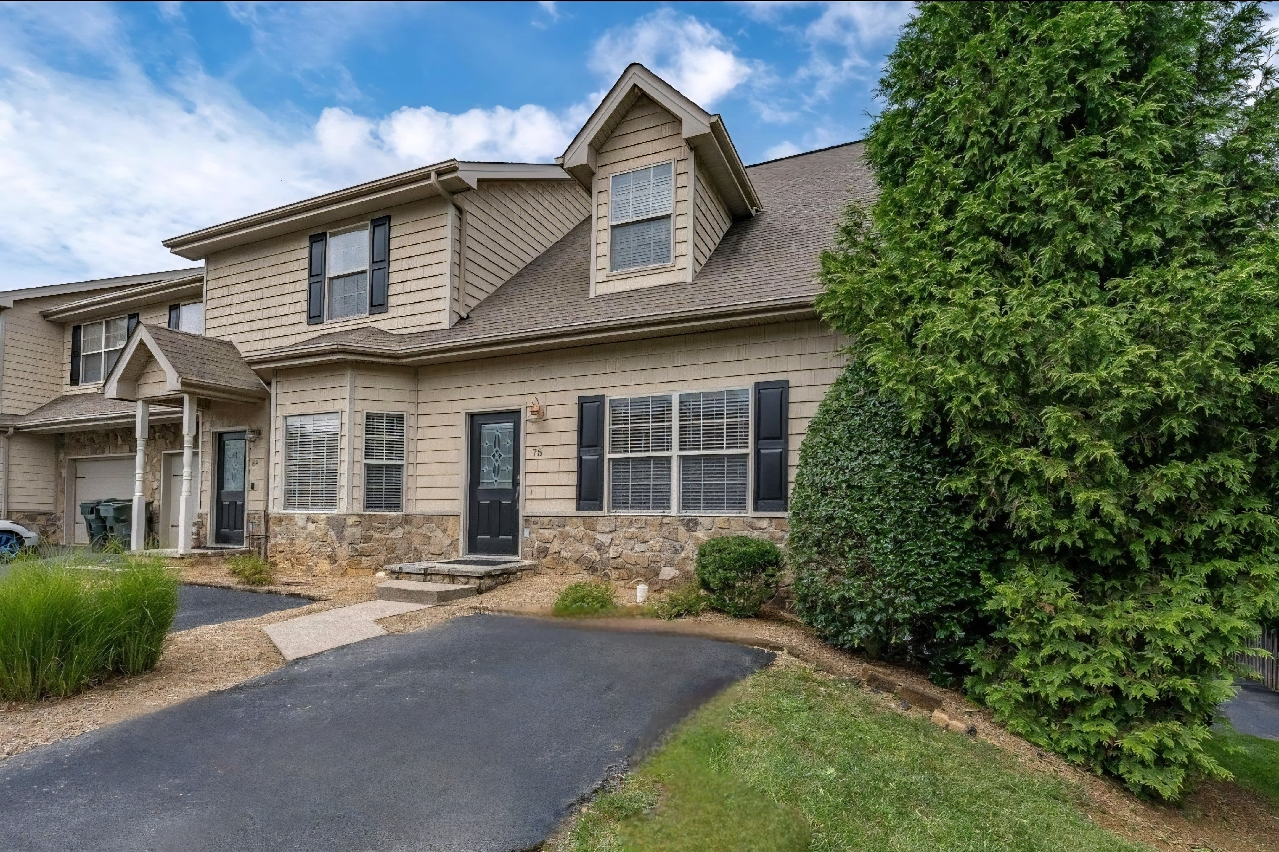 75 Stonebriar Ct