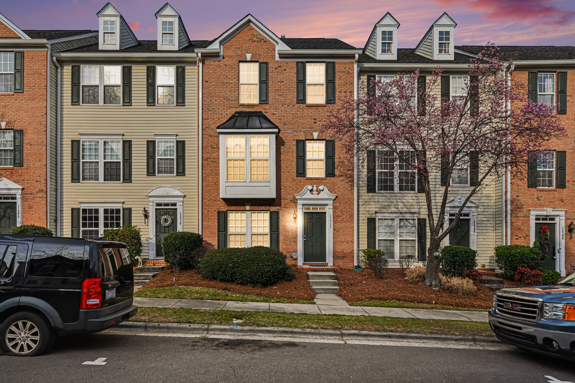 11712 Fiddlers Roof Ln