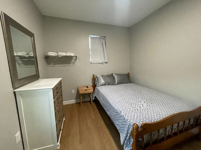 4522 E Washington St