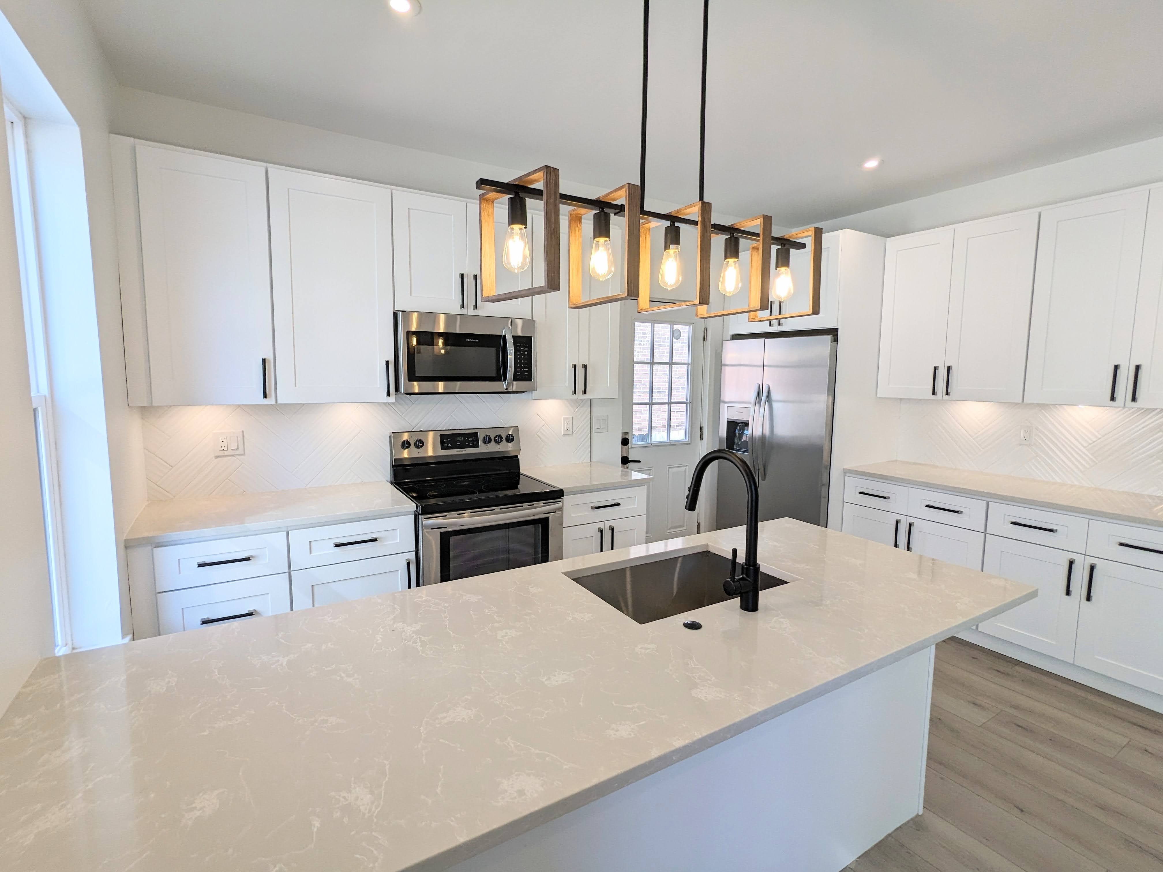 3015 West Oxford Street