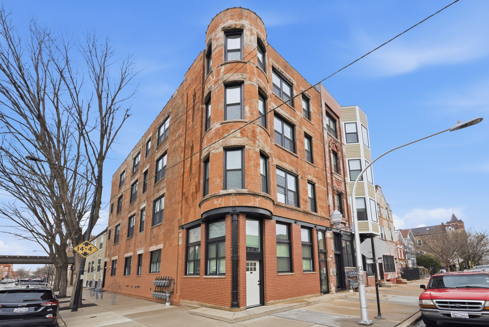 2156 W 21st St