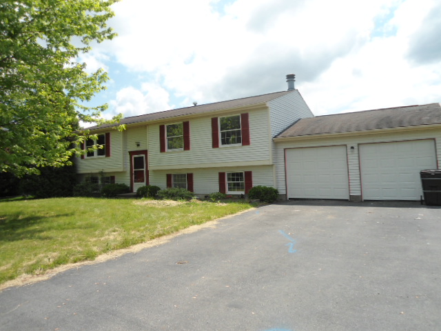 8439 Lace Bark Ln
