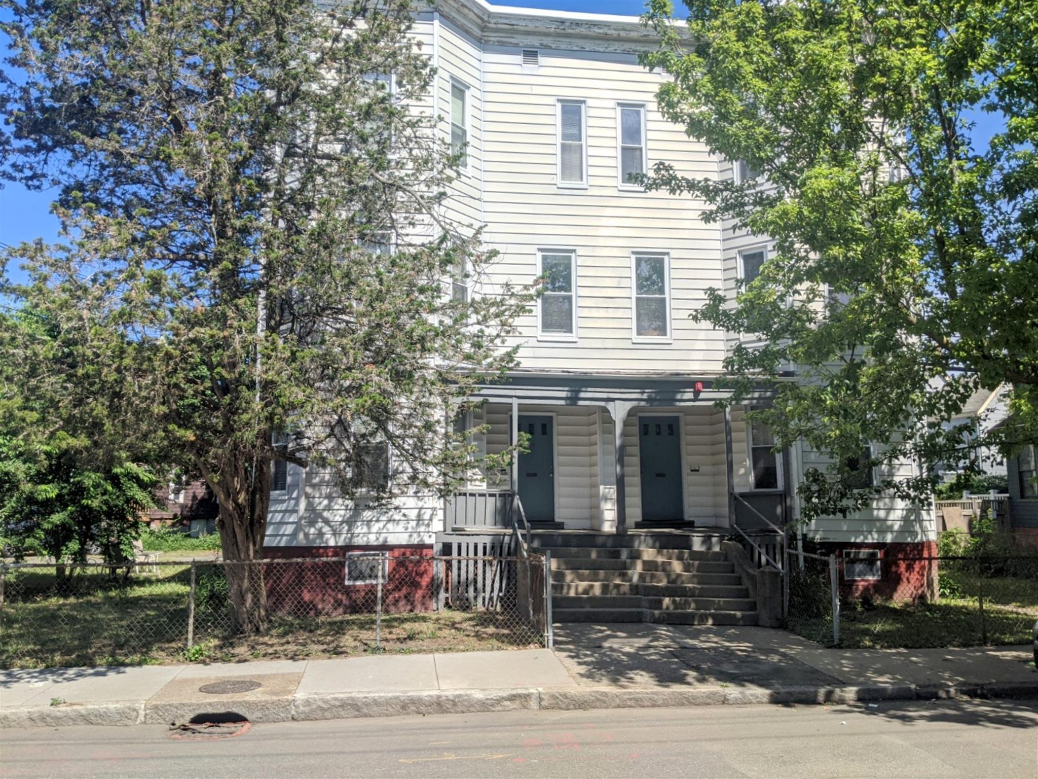23 Thorndike St