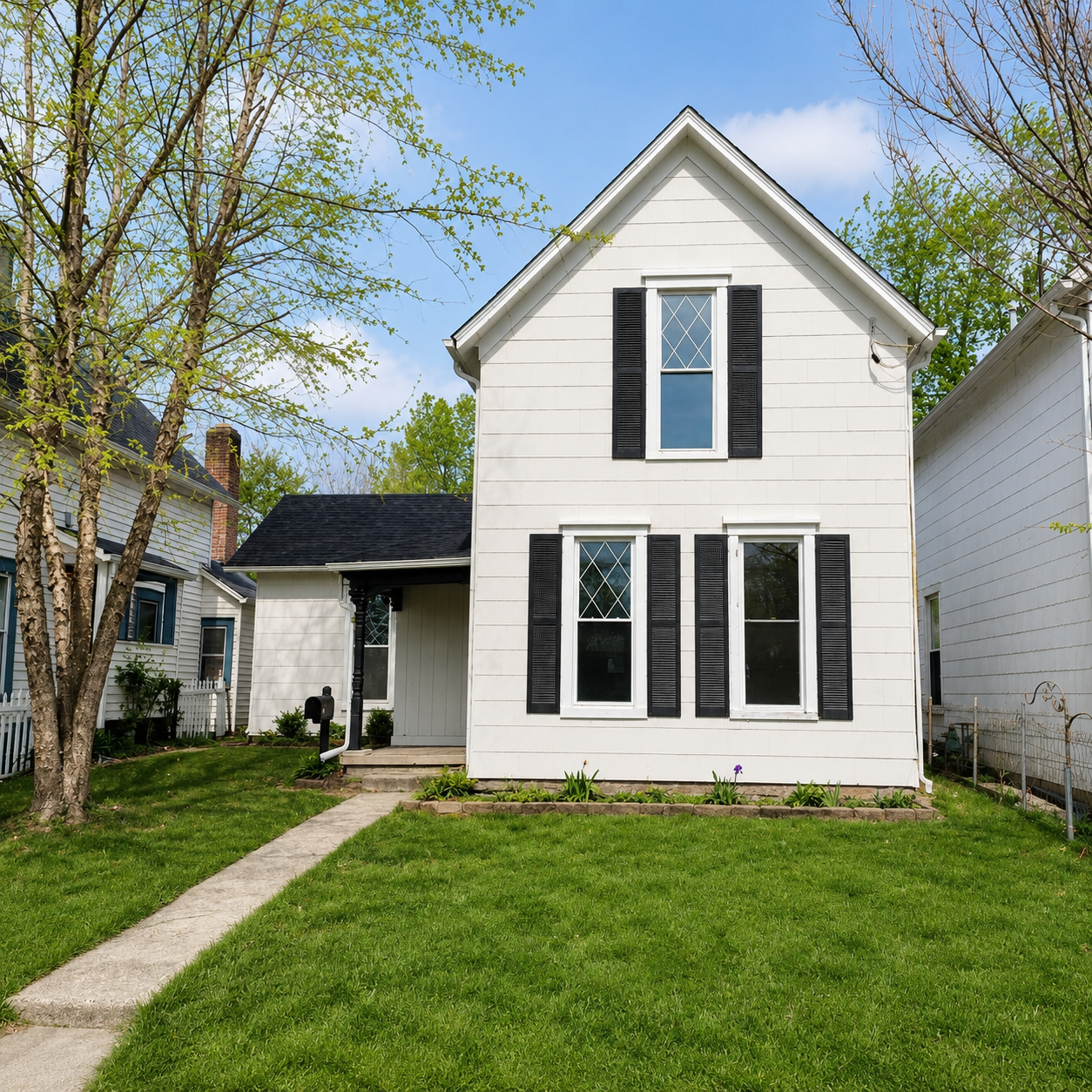 242 Laurel Oak St