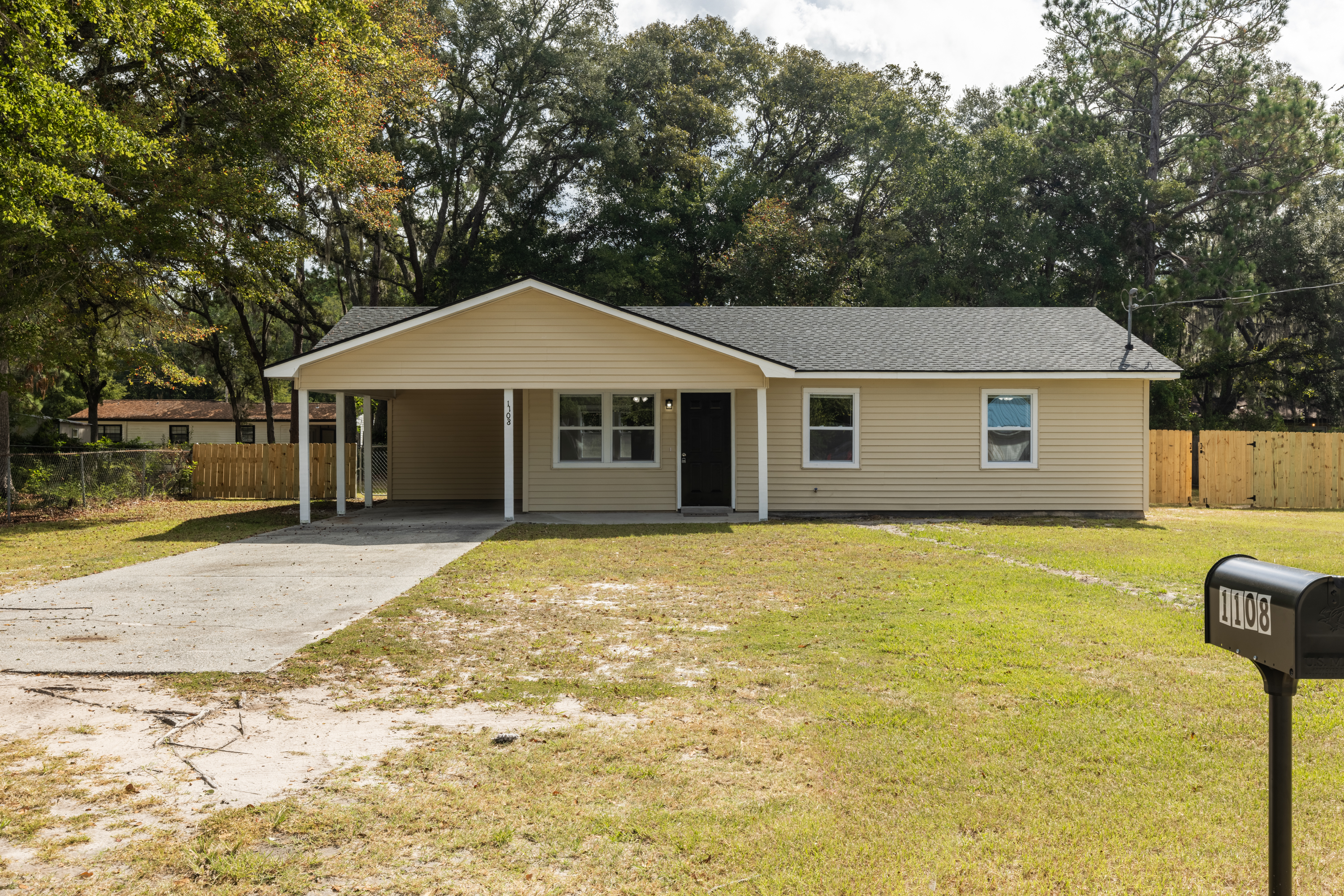 1108 Mary Ann Dr