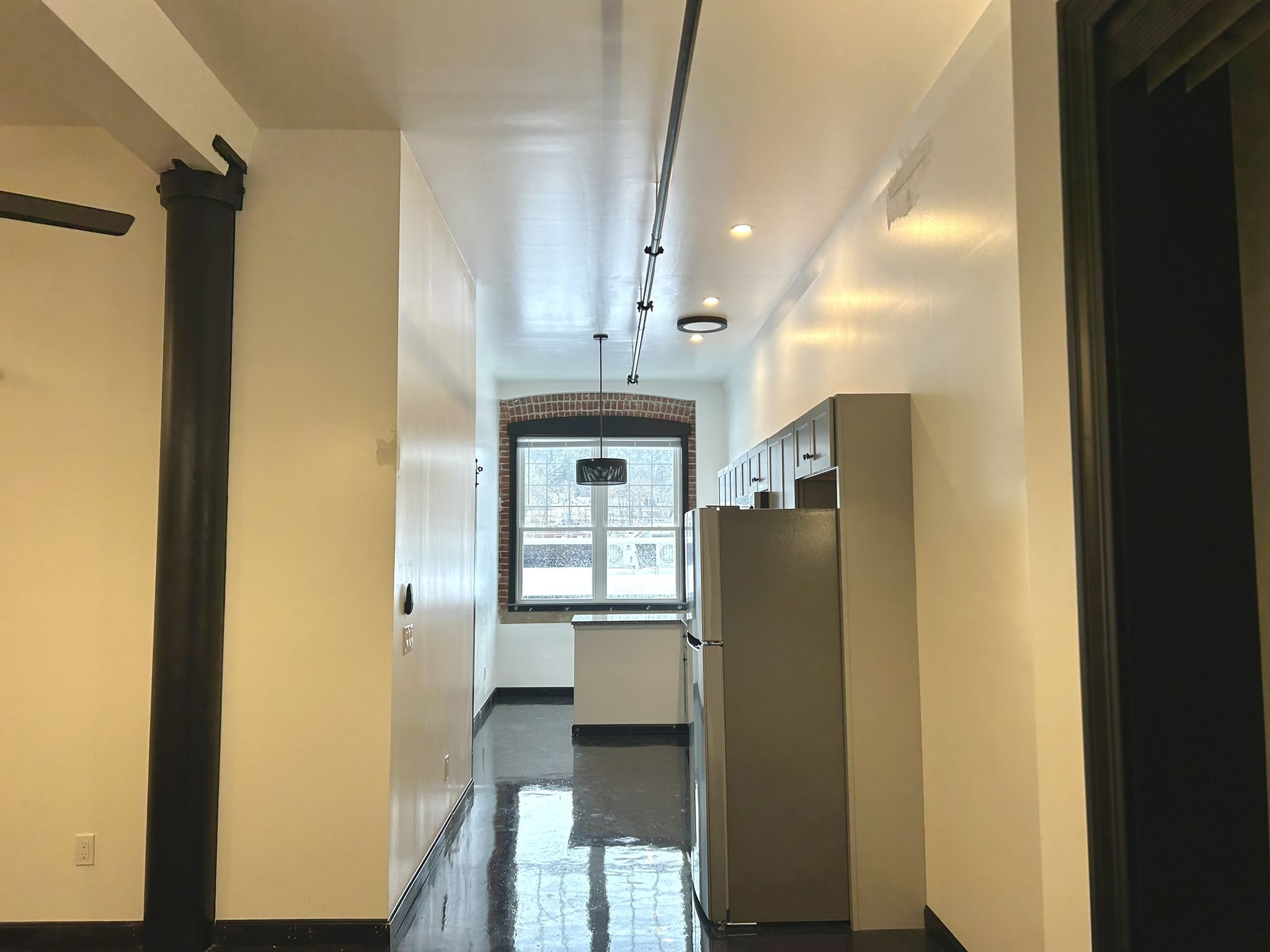 24 Beacon St