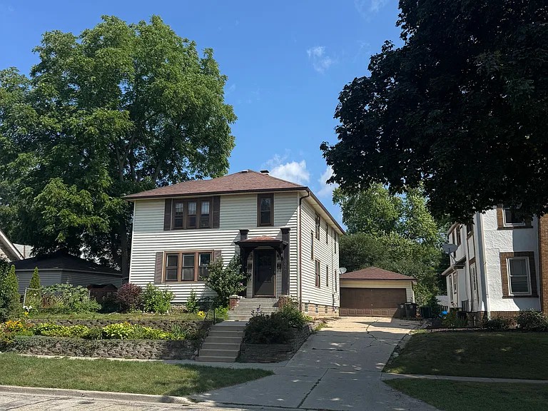 8010 Gridley Ave