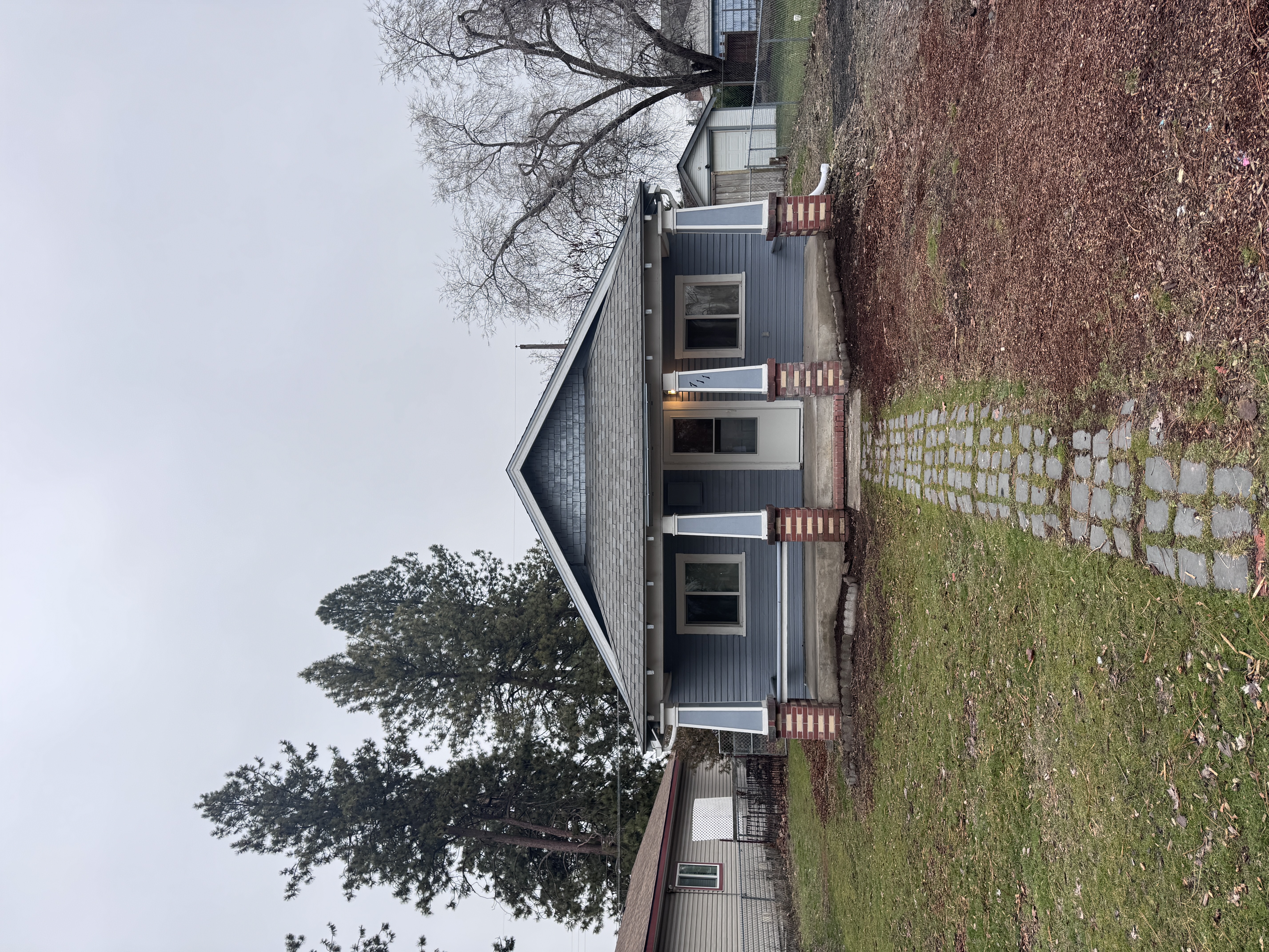 711 E Princeton Ave