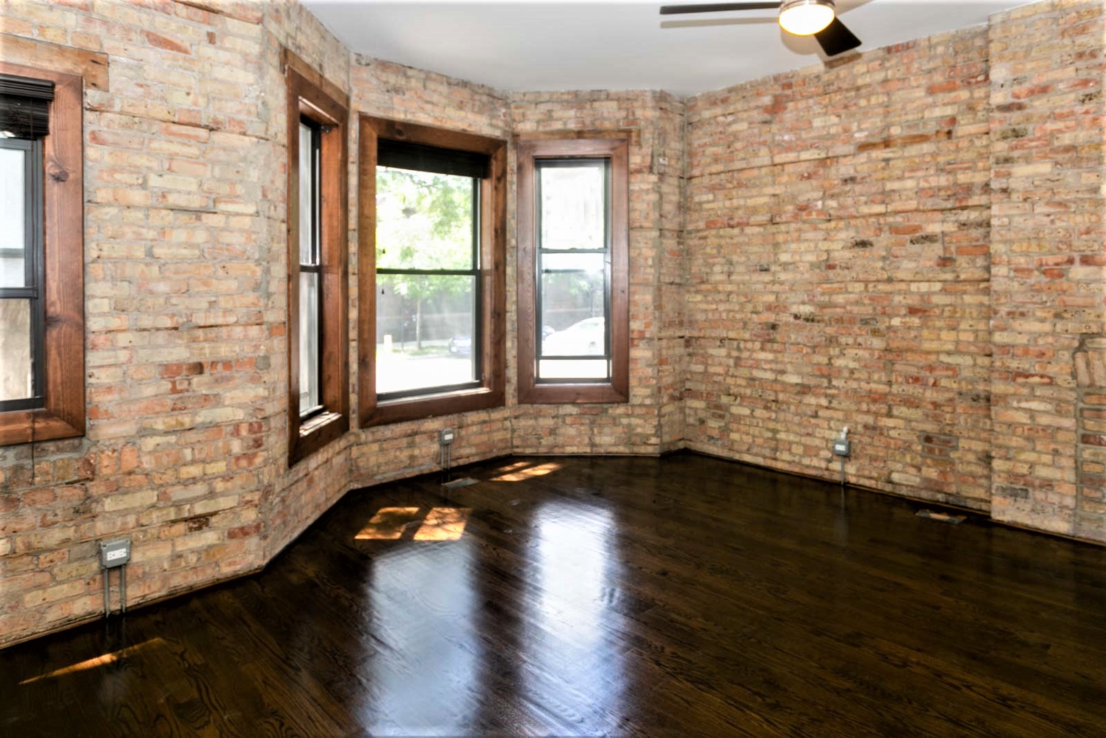 1756 58 W. Montrose Ave.
