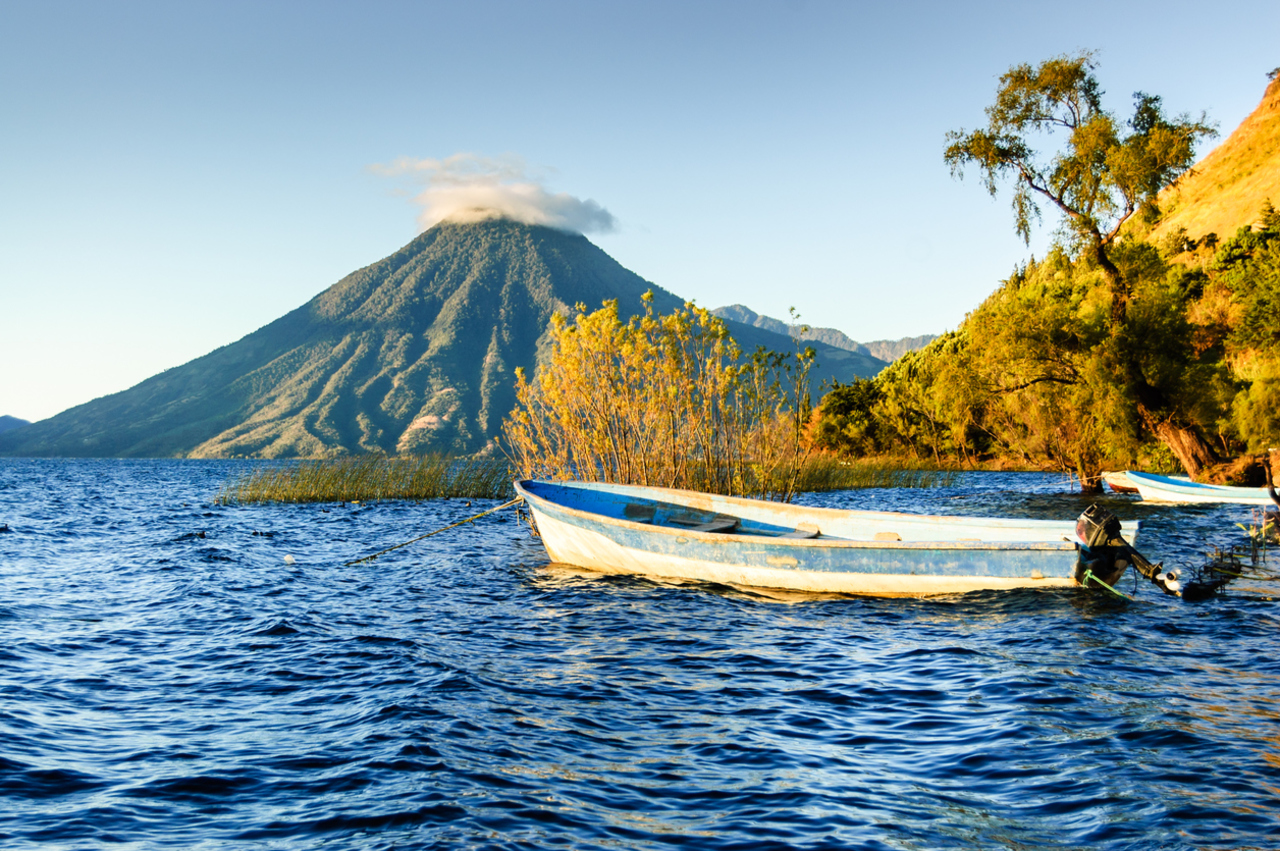 Incorporating Mayan Fire Ceremony into healing retreats: Lake Villa Guatemala