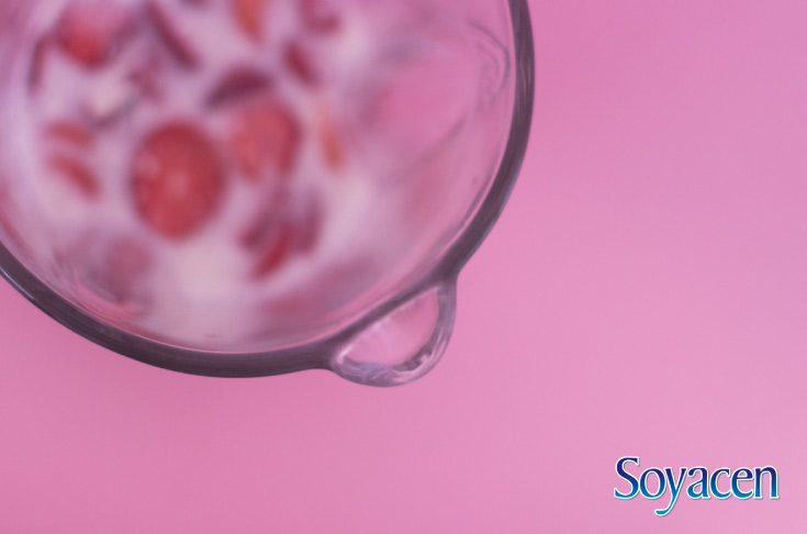 Licuado de coco y fresa con Soyacen | BLOG Soyacen | pronacen.com