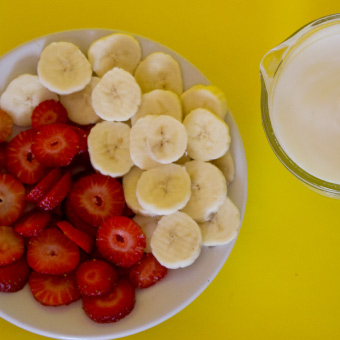 Licuado de platano y fresas con Soyacen