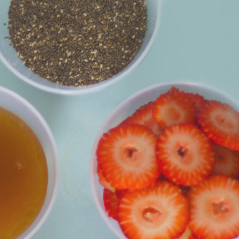 Receta de smoothie de fresa y durazno con bebida de soya Soyacen