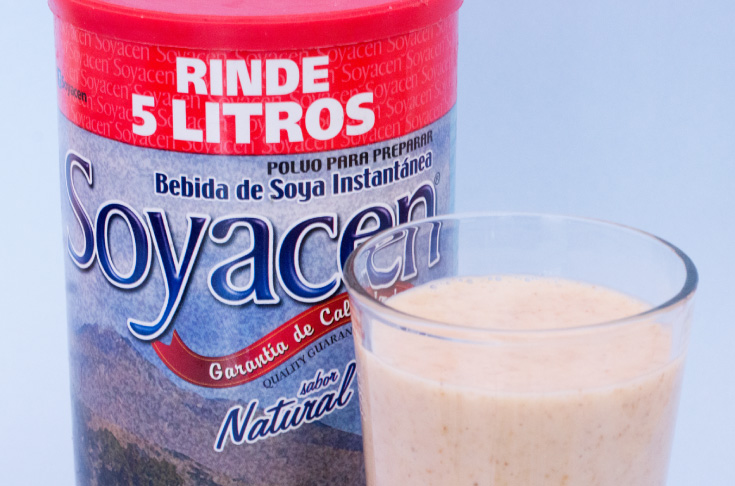 Receta de licuado de plátano y germen de trigo con Soyacen Bebida de Soya | Blog Soyacen | pronacen.com