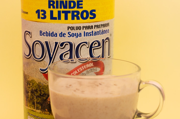 Licuado de Soyacen con nueces.