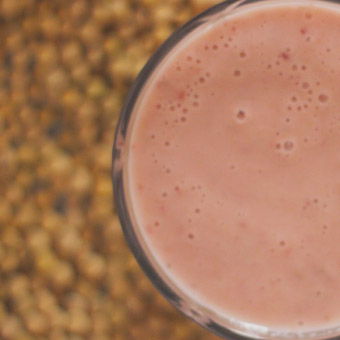 Receta de smoothie de frutas con Soyacen