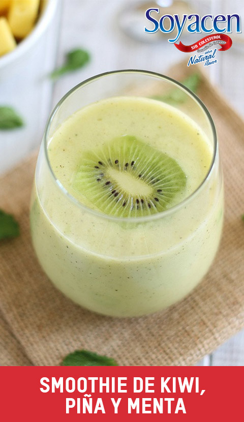 Receta de Smoothie de Kiwi, Pina y Menta con Soyacen