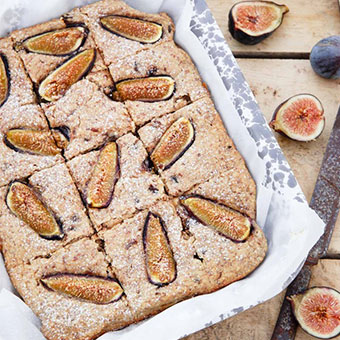 Receta de tarta de almendra e higo con Soyacen