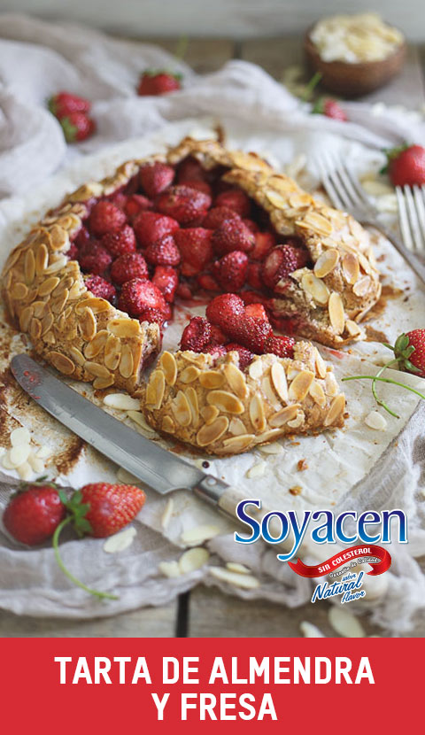 Receta de Tarta de Almendra y Fresa con Soyacen