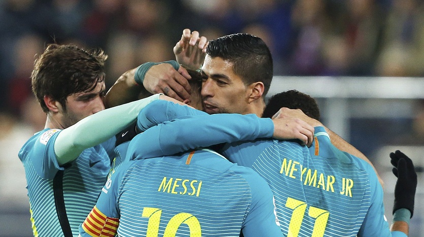 Barsa y Sevilla presionan al Madrid en la Liga Española