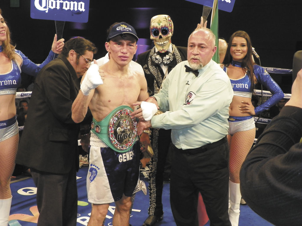 René Alvarado peleará el 11 de marzo en Nueva York