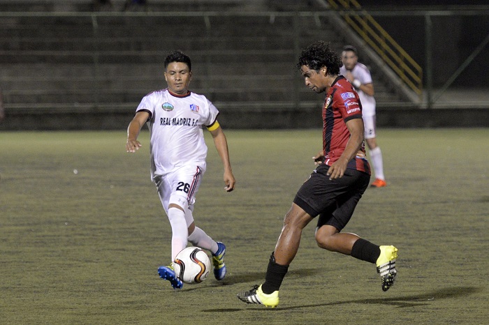 Walter Ferretti sufre y empata ante el Real Madriz