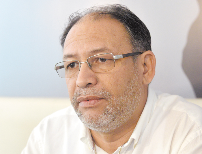 Pasa de pastor a diputado de ALN