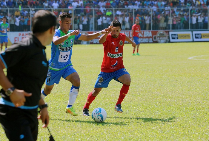 Luis Fernando Copete no debuta y Eulises Pavón y Jaime Moreno tendrán acción