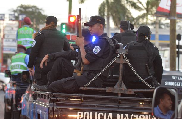 Gobierno quiere tapar inseguridad ciudadana con un dedo